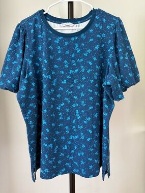 Isaac Mizrahi Live! Teal Navy Floral Crewneck Tee